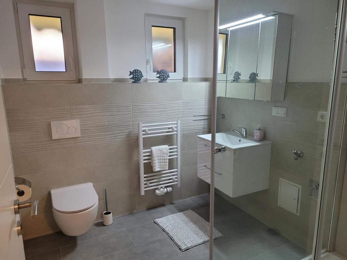 Ferienwohnung Anna Oftersheim Schwetzingen Hockenheim 3 Zimmer Mit Balkon Bagian luar foto